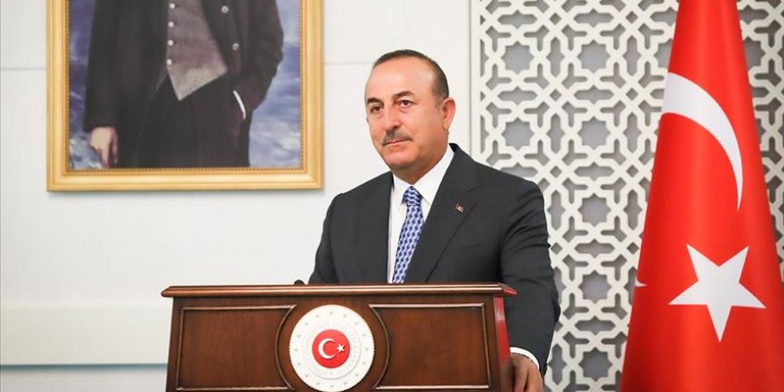 Dışişleri Bakanı Çavuşoğlu'ndan 'diplomaside gönül selamı' paylaşımı