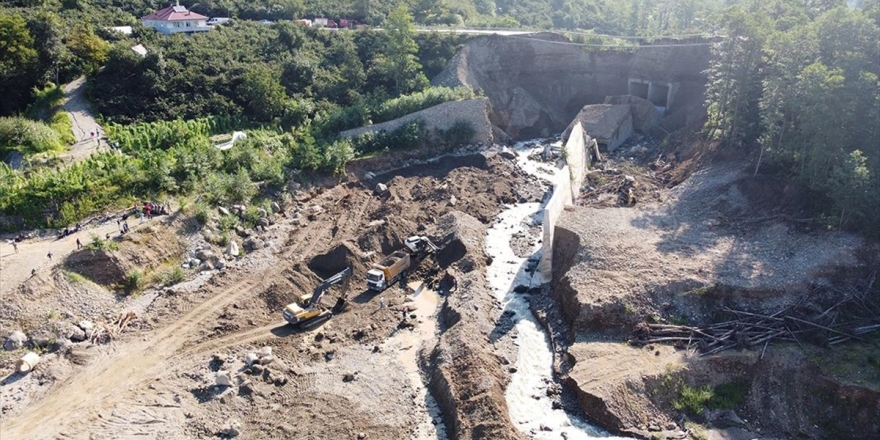 Giresun'daki Selde Kayıp Asker Ve Vatandaşları Arama Çalışmaları Devam Ediyor