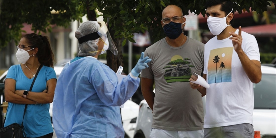 ABD'de Kovid-19 Nedeniyle Ölenlerin Sayısı 180 Bin 618'e Yükseldi