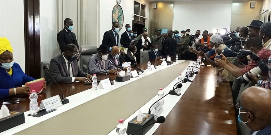 Mali'de Darbecilerden Devrik Lider Keita'ya Tedavi İzni