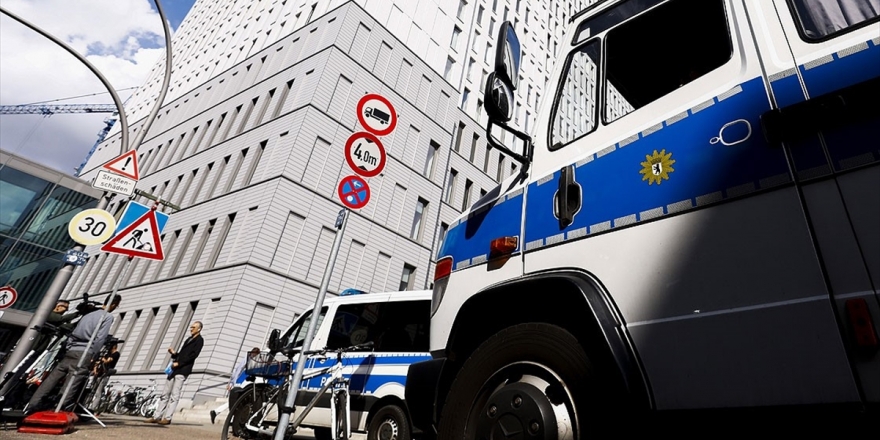 Rus Muhalif Aktivist Navalnıy'ın İlk Bulgulara Göre Zehirlendiği Tespit Edildi