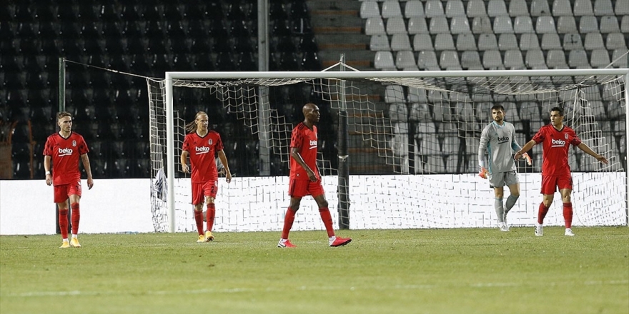 Türkiye'nin İki Takımla Şampiyonlar Ligi'ne Katılma Hasreti Sürüyor