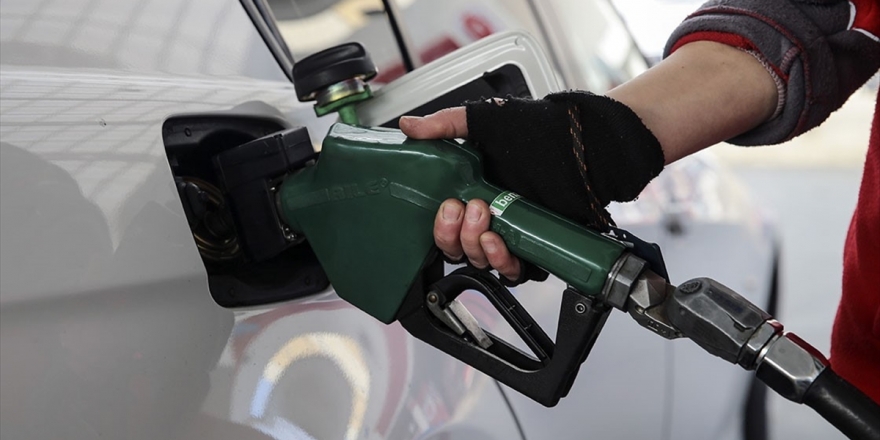 Benzinde 15 Kuruş İndirim