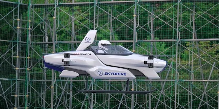 Hızlı seyahat imkanı! Japonlar 'uçan araba' yaptı