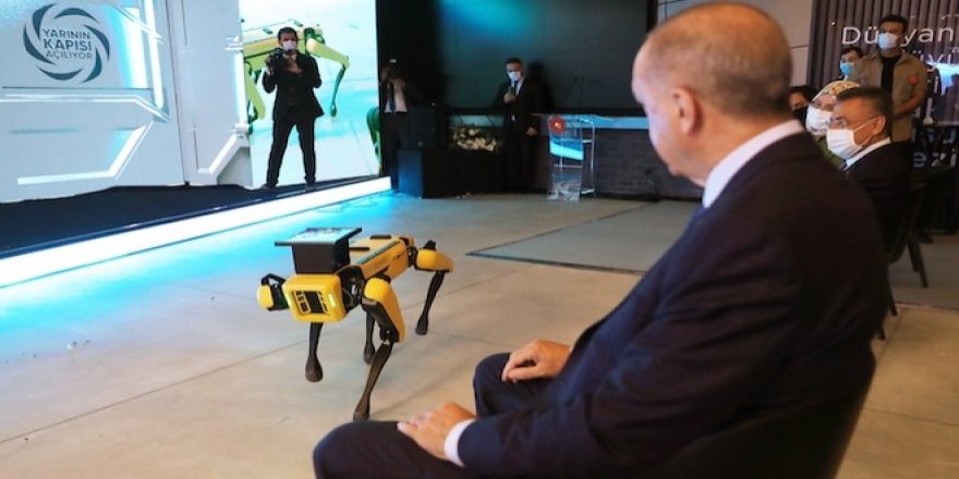 Erdoğan'dan robot köpeğe büyük ilgi: Bay robotla görüştüm..