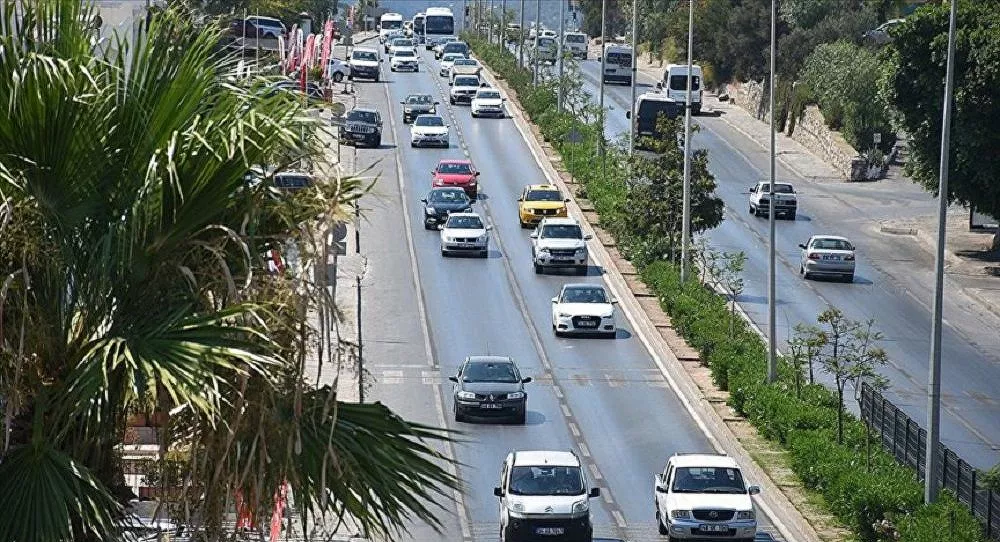 Türkiye'de 4 kişiye 1 araç düşüyor