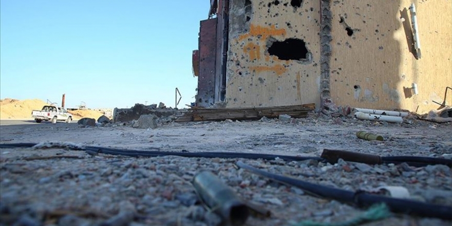 Libya'da Hafter Milisleri Sirte'nin Ebu Hadi Bölgesini Kuşattı