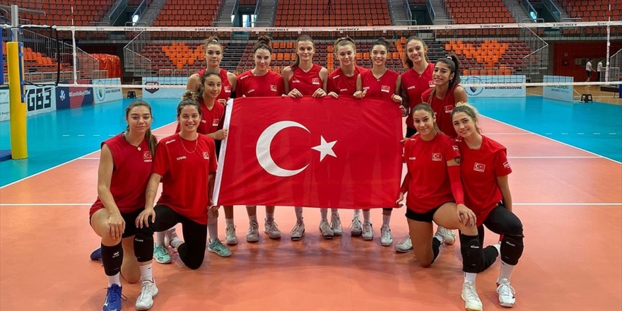 Türkiye 19 Yaş Altı Kız Voleybol Milli Takımı Avrupa Şampiyonu Oldu
