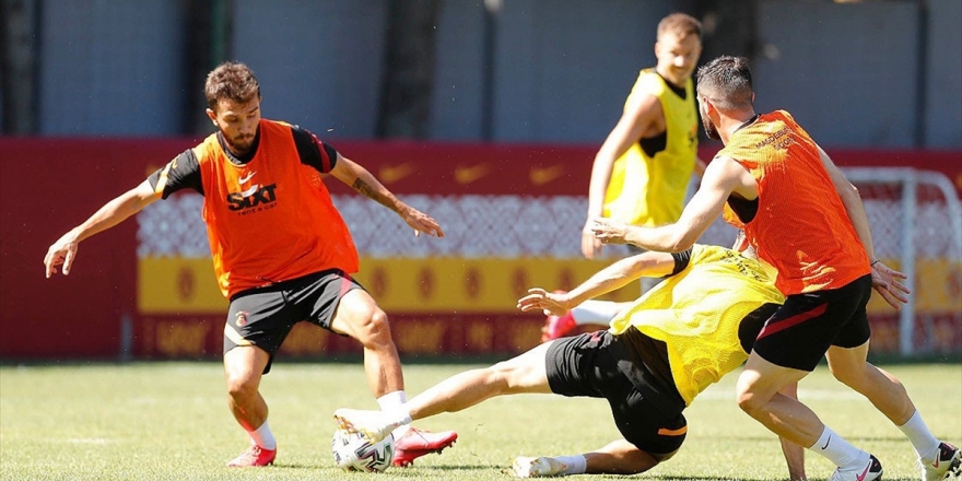 Galatasaray'ın UEFA Avrupa Ligi'ndeki Rakibi Neftçi Oldu