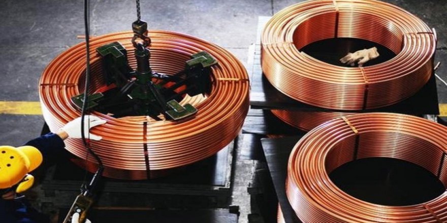 Panik alımlarıyla Çin'de iki haftalık, dünyanın geri kalanında bir haftalık bakır stoku kaldı