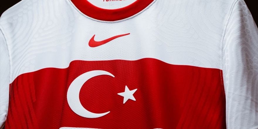 A Milli Takım'ın Formaları Yenilendi