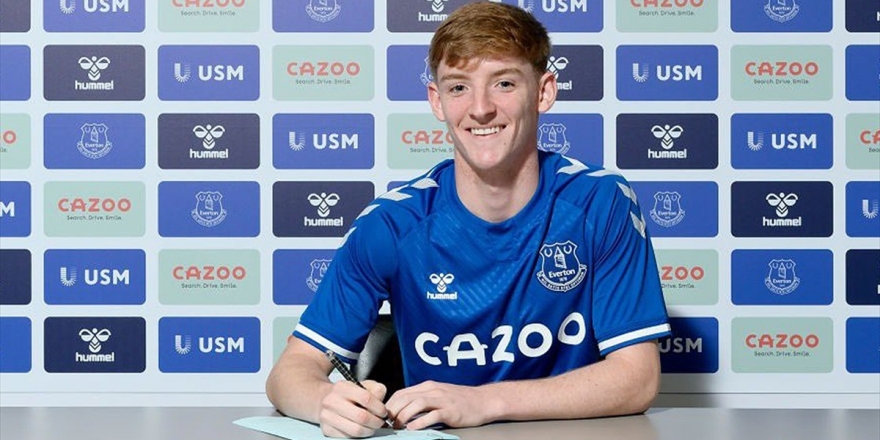 Everton'dan Genç Futbolcu Anthony Gordon'a 5 Yıllık Sözleşme