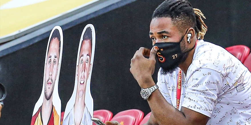 Galatasaray'da Luyindama Geç Kaldığı İçin İlk 11'den Çıkarıldı