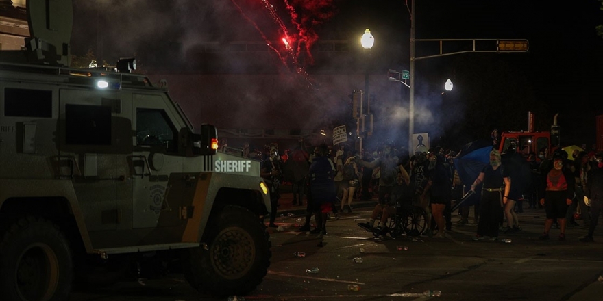 ABD'nin Kenosha Kentindeki Irkçılık Karşıtı Gösterilerde 252 Kişi Tutuklandı