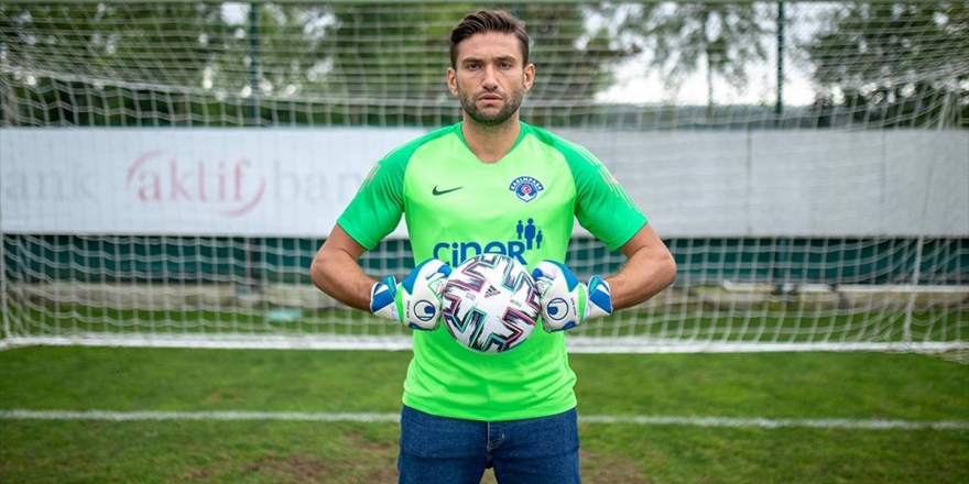 Kasımpaşa, Kaleci Ertuğrul Taşkıran İle 3 Yıllık Sözleşme İmzaladı