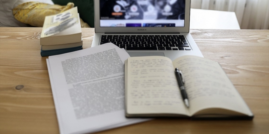 Sağlık Bakanlığından Yök'e 'Üniversitelerde Uzaktan Eğitim Yapılsın' Tavsiyesi