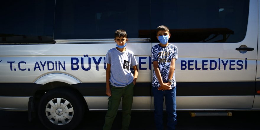 Türk Bayrağına sahip çıkan kardeşlerden Çerçioğlu'na ziyareti