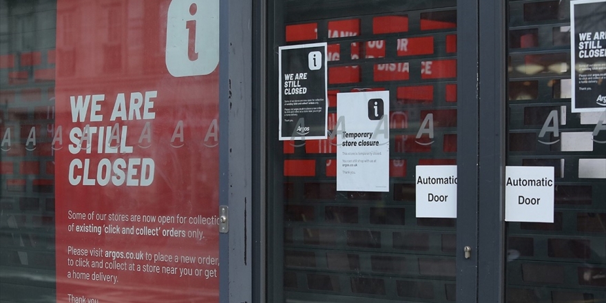 İngiltere'de Salgının Etkilerine Dayanamayan Mağazalar Kepenk Kapatıyor