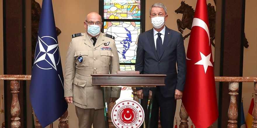 Bakan Akar NATO Askeri Komite Başkanı Peach İle Görüştü