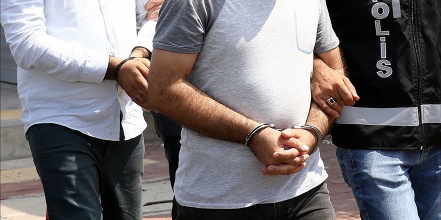 Konya Merkezli 5 İlde FETÖ'ye Yönelik 'Ankesör' Operasyonunda 4 Gözaltı