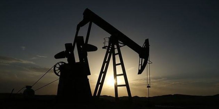 Petrol 40 doların altına inmesinin ardından kayıplarını sürdürdü