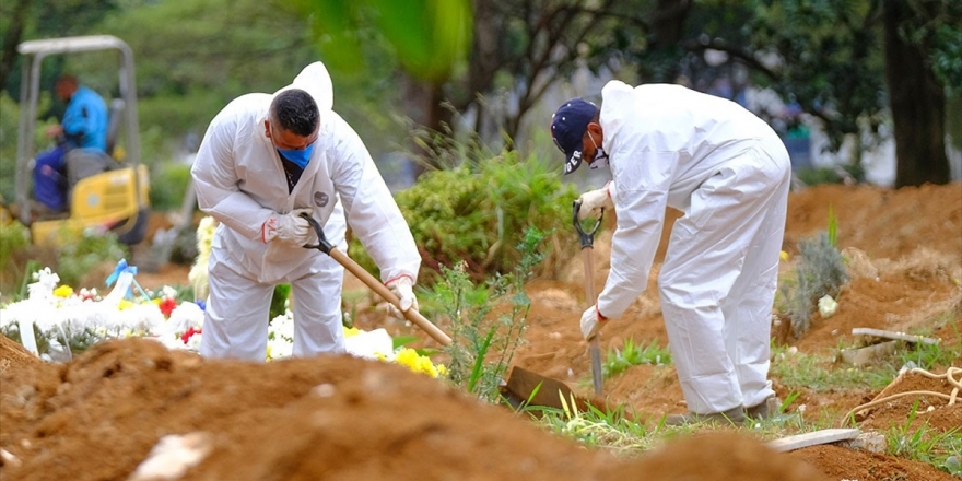 Kovid-19'dan Ölenlerin Sayısı Dünya Genelinde 900 Bini Geçti