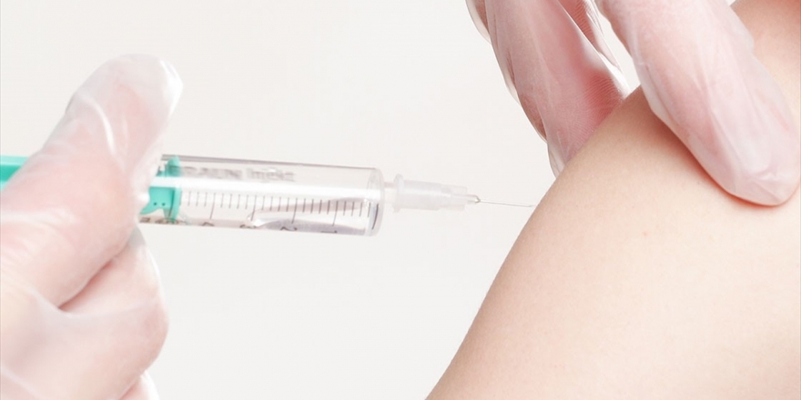 Astrazeneca Kovid-19 Aşı Denemesini Durdurdu