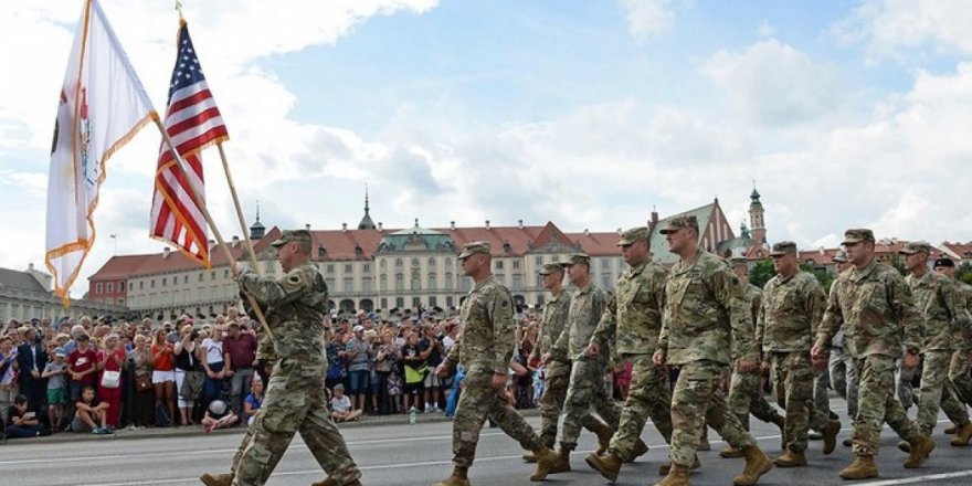 ABD'den Polonya'da Komuta Merkezi Hamlesi