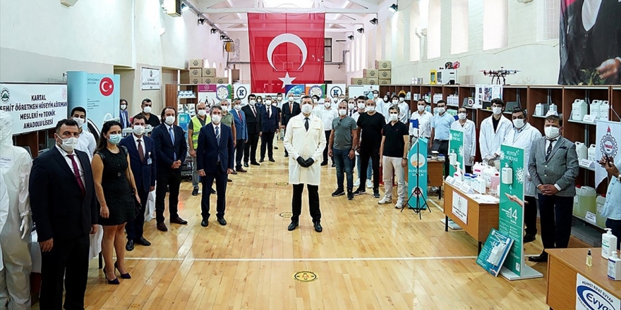 Bakan Selçuk: Meslek Liselerimiz, Okullarımızın Maske Ve Dezenfektan İhtiyaçlarını Karşılayabilecek İmkana Sahip