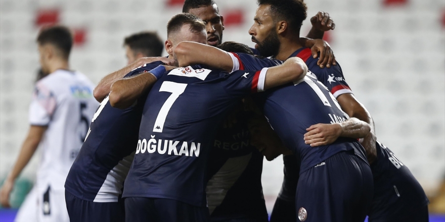 Antalyaspor Galibiyetle Başladı