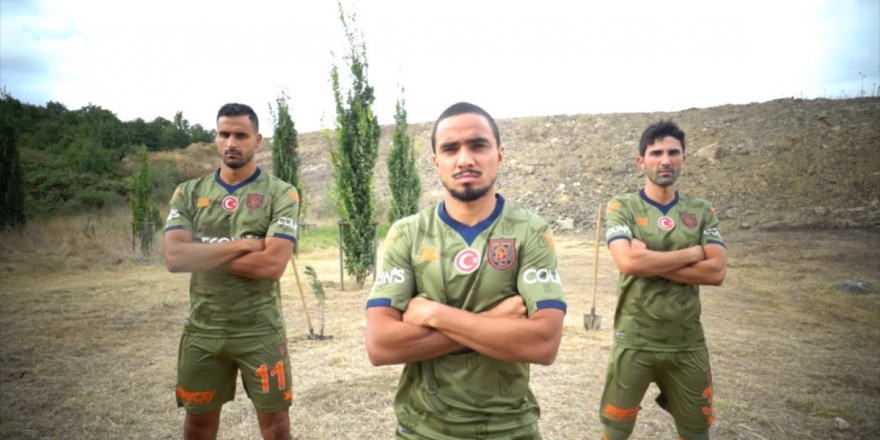 Medipol Başakşehir'den Anlamlı Forma