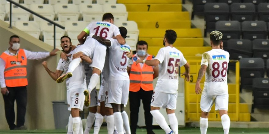 Hatayspor Süper Lig'in Son Şampiyonunu Devirdi