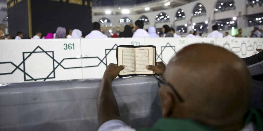 Suudi Arabistan Umre Ziyaretlerini Kademeli Olarak Başlatmaya Hazırlanıyor