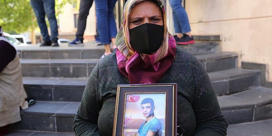 Diyarbakır Annesi Demir: Her Gün Gözyaşı Döküyoruz, Ciğerimiz Yandı