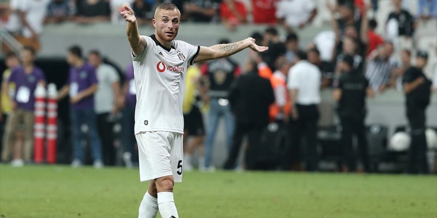 Gökhan Töre Yeniden Beşiktaş'ta