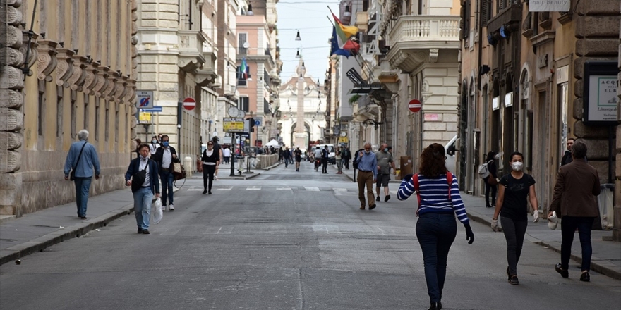 İtalya'da Halk Anayasa Referandumu İçin Yarın Sandığa Gidecek