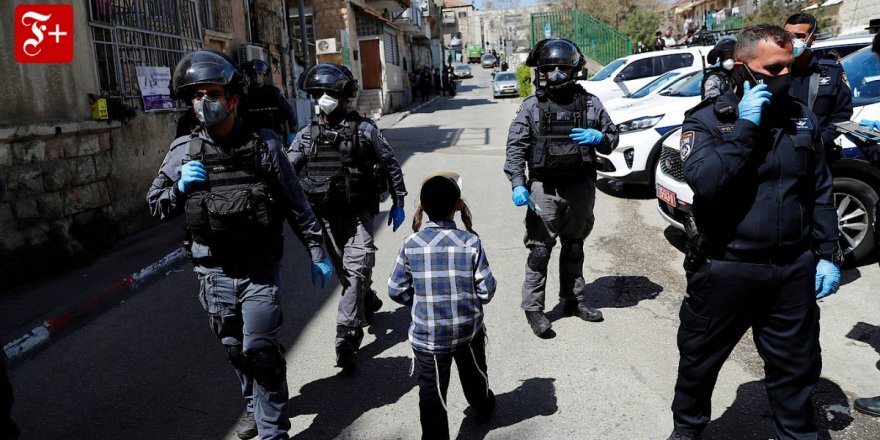 Karantina uygulamasına başlanılan İsrail'de Kovid-19 vakalarında son durum...