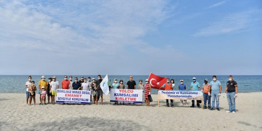 Kuşadası'nda Kıyı Temizliği