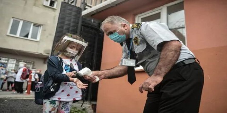 Yüz yüze eğitim anasınıfı ve ilkokul birinci sınıflarda başladı