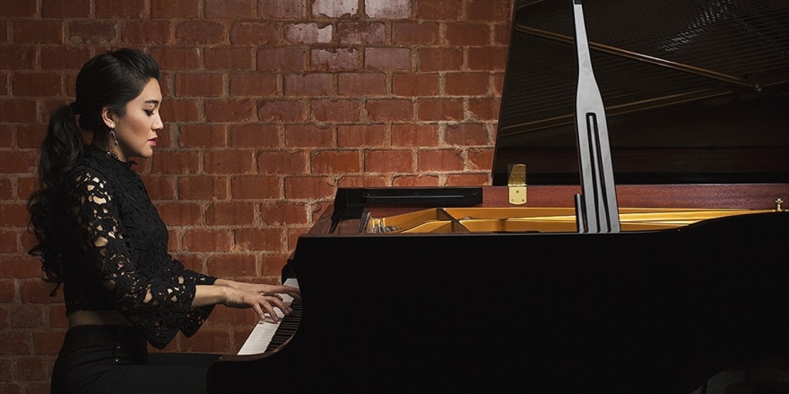 Piyanist Ve Besteci Tanrıdağlı: Mozart Ve Beethoven'dan Sonra Mutlaka Bir Türkü Çalardım