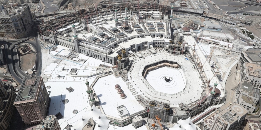 Suudi Arabistan'da Umre Ziyaretleri 4 Ekim'den Sonra Kademeli Olarak Başlatılacak