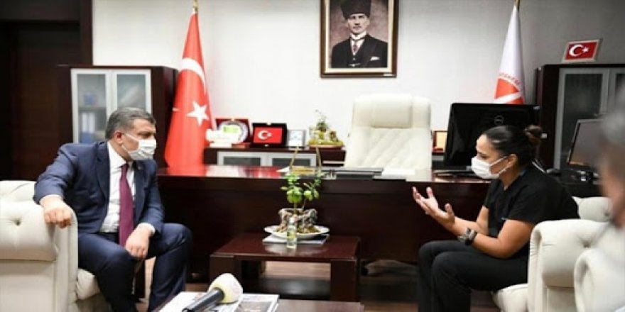 Bakan Koca'dan, Saldırıya Uğrayan Sağlıkçılara Ziyaret