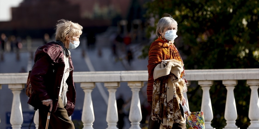 Dünya Genelinde Kovid-19 Tespit Edilen Kişi Sayısı 32 Milyon 104 Bini Aştı