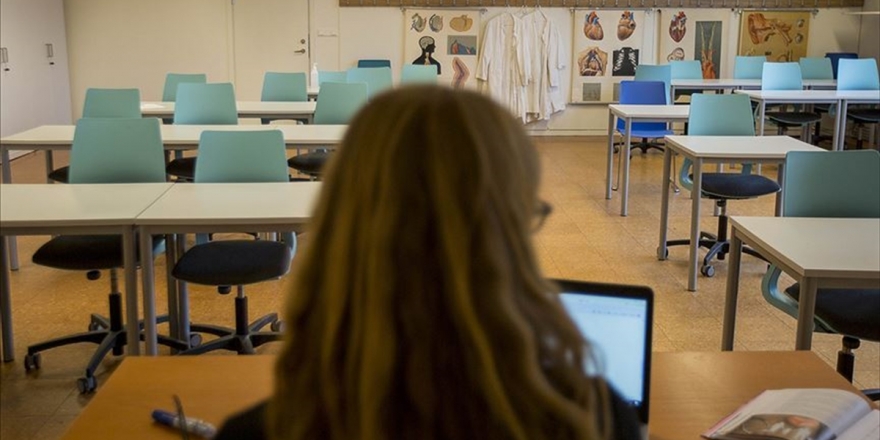 Özel Okullar, Resmi Okullardaki Uygulamaların Dışında Yüz Yüze Eğitim Yapamayacak