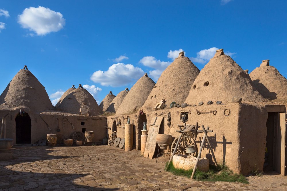 Şanlıurfa'nın tarihi kümbet evleri turist ağırlamaya başladı