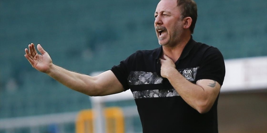 Beşiktaş Teknik Direktörü Yalçın: Camiamızdan Ve Taraftarlarımızdan Özür Diliyoruz