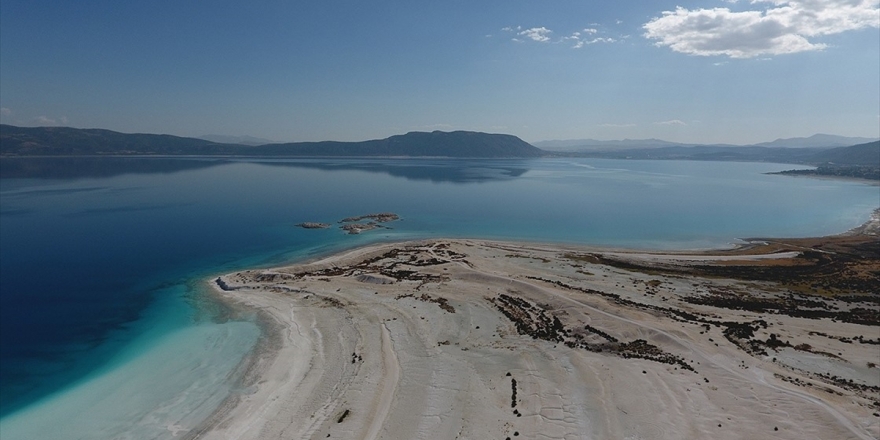 Salda'nın 'Beyaz Adalar' Bölgesinde Göle Ve Plaja Giriş Yasaklandı