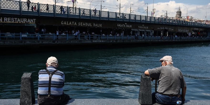 Kovid-19'dan En Çok Kalp Damar Hastalığı Olan 65 Yaş Üstü Erişkinler Etkilendi