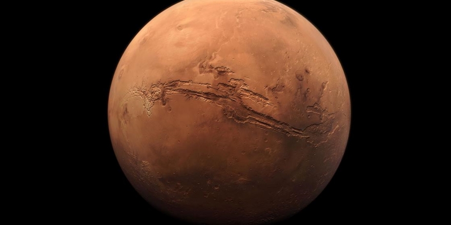 Mars'ın Güney Kutbunda Yer Altında Tuzlu Su Gölünün Yanı Sıra Göletler Bulunuyor Olabilir
