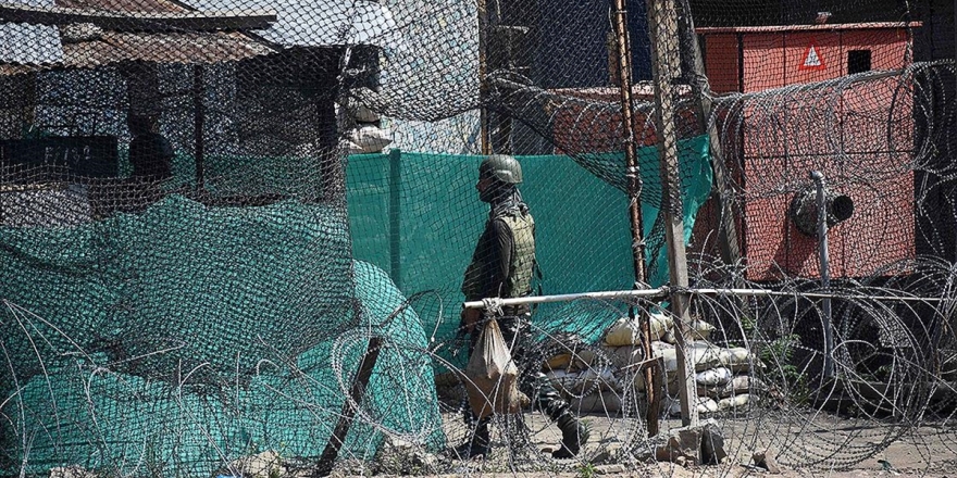 Pakistan: Keşmir'de Hindistan Tarafından Açılan Ateş Sonucu Biri Asker 2 Kişi Öldü